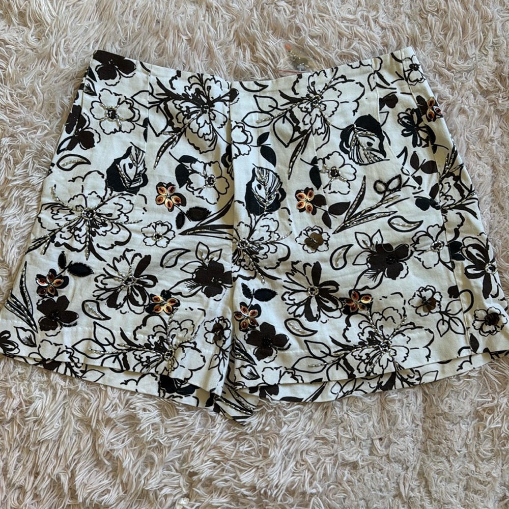 New Boston proper size 10 Sketchbook Florals Embellished Short Ivory/Black